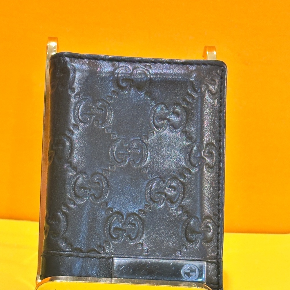 Gucci Embossed Black Leather Card Holder - Picture 2 of 13